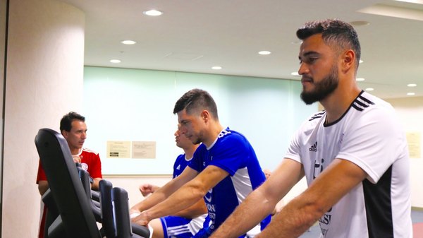 Albirrojos se instalan en Tokio para medir a Japón