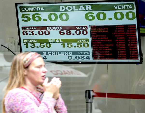 Argentina lanza medidas de control de cambio para recuperar estabilidad