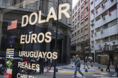 Argentina lanza medidas de control de cambio para recuperar estabilidad - Mundo - ABC Color