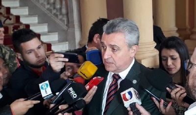 Ministro afirma que barras están relacionadas a partidos políticos