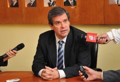 Manuel Ferreira: "Una crisis tan diversificada así, nunca habíamos tenido" » Ñanduti