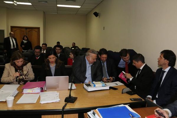 Fiscalía pedirá rechazo de incidentes planteados por Óscar González Daher - Nacionales - ABC Color