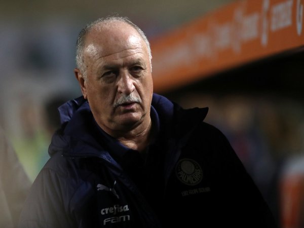 Palmeiras despide a Scolari