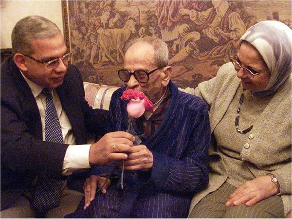 Un recorrido por El Cairo islámico de Naguib Mahfuz de la mano del escritor