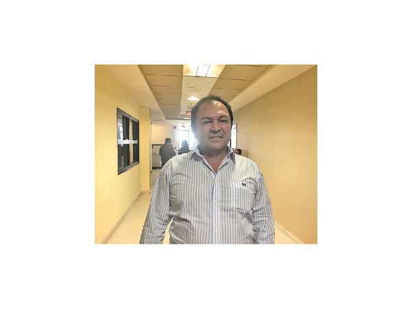 Intendente de San Carlos del Apa busca ser salvado