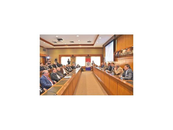 UIP: Piden que haya más inversión y se respete déficit fiscal