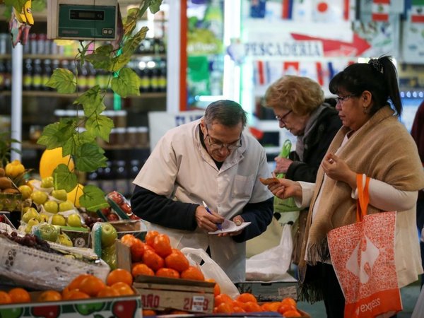 Argentina estrena control cambiario y trata de calmar a los ahorristas