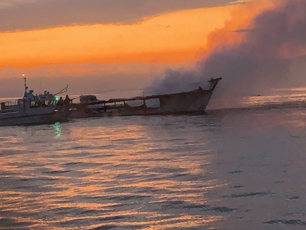 20 muertos y 14 desaparecidos tras incendio de barco en California