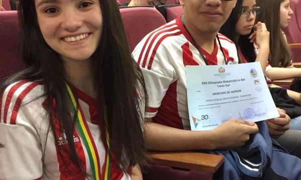 Paraguayos se alzan con medalla de bronce y mención de honor en Olimpiada Matemática del Cono Sur