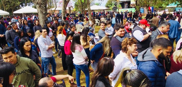 Festival del “Ryguasu” reunió a más de 3.000 personas en Tavapy