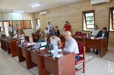 Sin quorúm en la Junta de CDE para tratar minutas de concejales