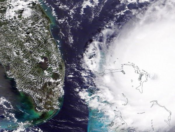 Dorian se acerca a sureste de EEUU tras causar devastación en las Bahamas - Mundo - ABC Color