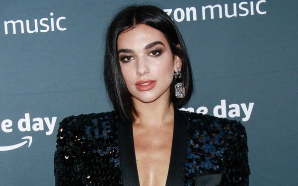 Dua Lipa casi no utiliza las redes sociales, para poder proteger su salud mental