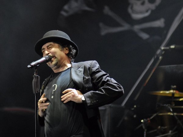 Sabina 70, el disco aniversario que repasa la trayectoria del cantante