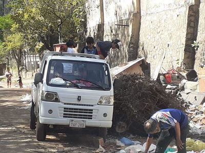 Carriteros cerca del Parque Caballero - Crónicas Ciudadanas - ABC Color