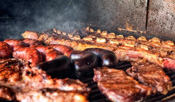 Una vegana demandó a sus vecinos por el "invasivo" olor a asado » Ñanduti