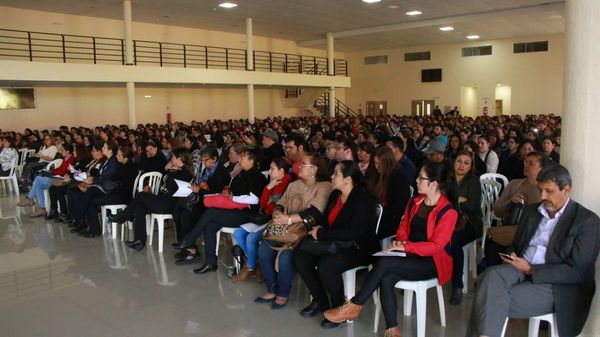 Docentes de Capiatá, Itauguá e Ypacaraí se capacitan para prevenir suicidio