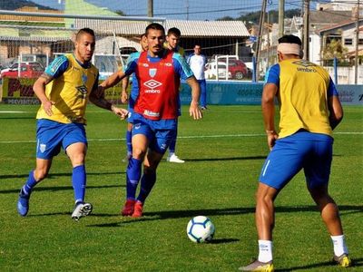 “Estoy volviendo a agarrar esa etapa que me llevó a la selección” - Fútbol - ABC Color