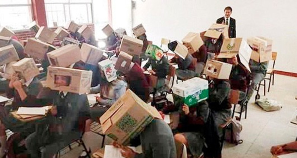Para evitar los copiatines usó cajas iñakã ári