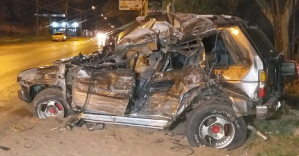 Un “loco del volante” chocó, mató y huyó