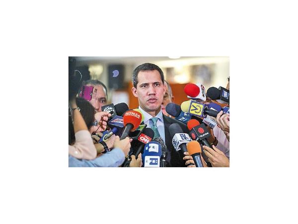 Guaidó se alía con Colombia para ubicar rebeldes de FARC
