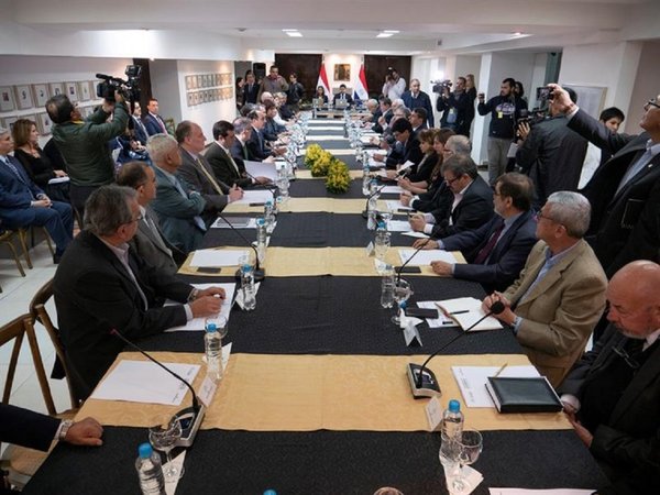 Crisis Itaipú: Comisión de expertos no tiene a quién asesorar