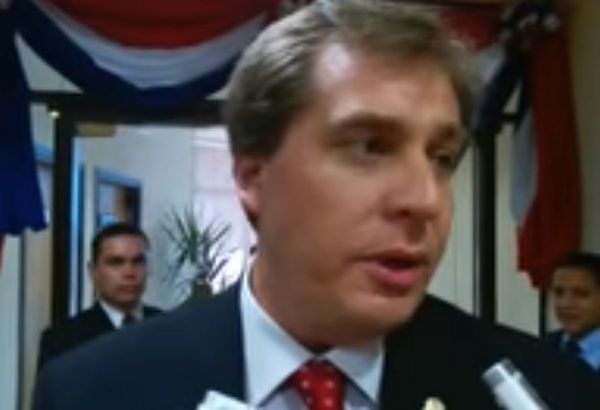 Goli, el nieto de Stroessner, rompe relaciones con Abdo Benítez
