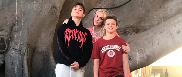 HOY / Padre de Britney Spears agrede a su nieto y reduce la custodia de sus hijos