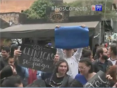 Medicina UNA exige a Hacienda recursos para equiparación salarial