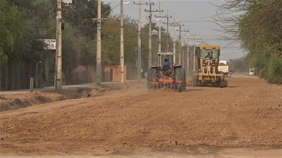 Cooperan en el mantenimiento de calles y alcantarillas en Filadelfia