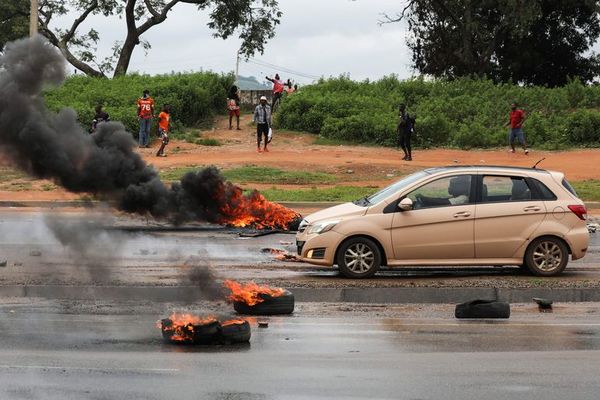 Ascienden a siete los muertos por violencia xenófoba en Sudáfrica - Mundo - ABC Color