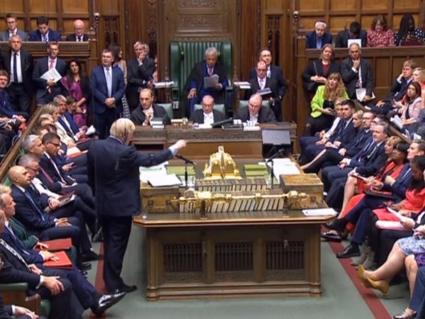Parlamento niega a Johnson tanto un brexit duro como elecciones