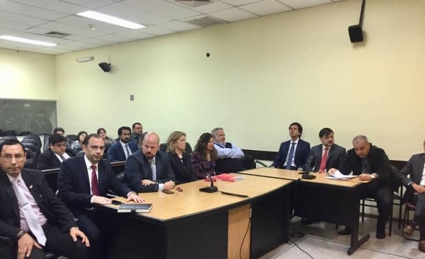 HOY / OGD, Oviedo Matto, Fernández Lippman y Carmelo Caballero van a juicio oral