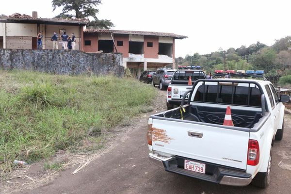 Restos óseos en ex casa del dictador Stroessner