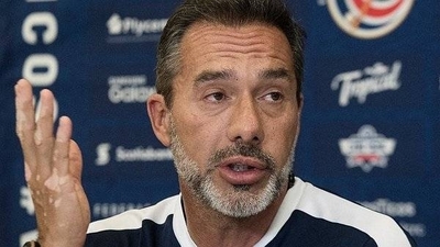 HOY / Matosas dimite como entrenador de Costa Rica porque se sentía "de vacaciones"