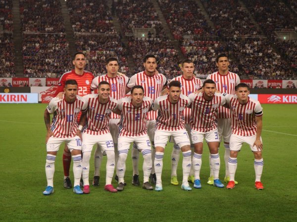 Pobre imagen de la Albirroja en la derrota ante Japón