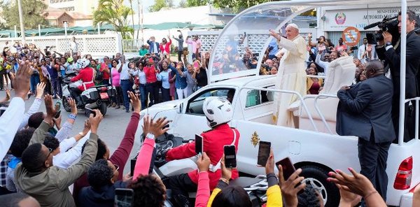 Ante una multitud en Mozambique, el Papa elogió el acuerdo de paz y llamó a la reconciliación | .::Agencia IP::.