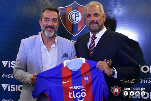 Ex DT de Cerro renuncia porque se aburrió