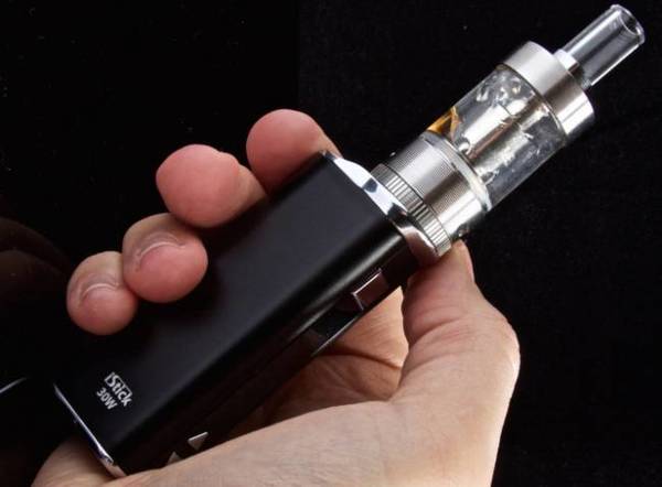 El " vapeador" sería perjudicial para la salud, según experto » Ñanduti