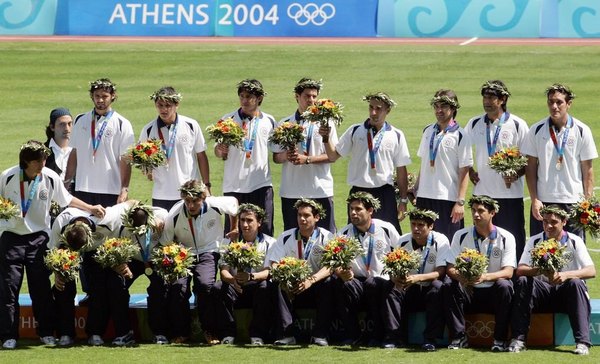 El medallista de plata que juega en el Nacional B