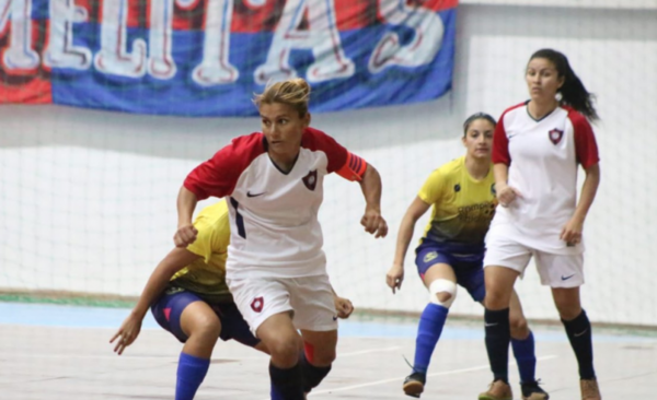 HOY / Uno busca retener la corona y el otro recuperarla
