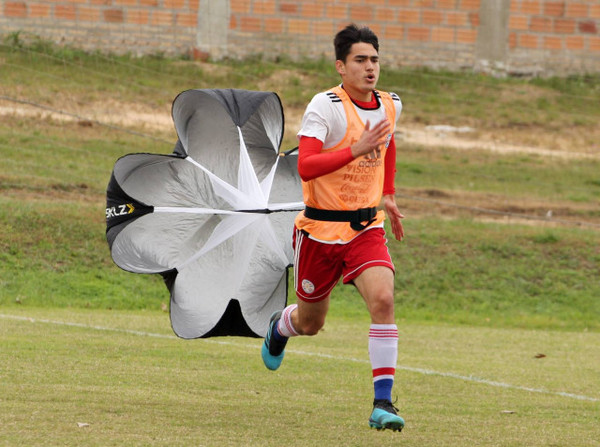 Sub 17 intensifica trabajos físicos en preparativos para el Mundial | .::Agencia IP::.
