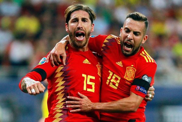 España se luce y encuentra a Kepa - Fútbol - ABC Color