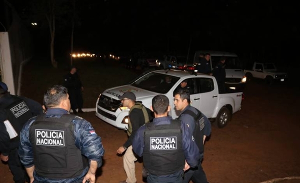 HOY / Dos agentes heridos, jefe de seguridad fácilmente tomado de rehén y PCC sembrando terror