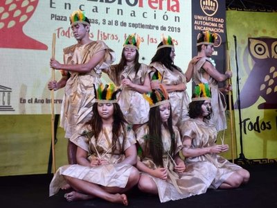 Realizan inauguración oficial de la 15 Libroferia en Encarnación