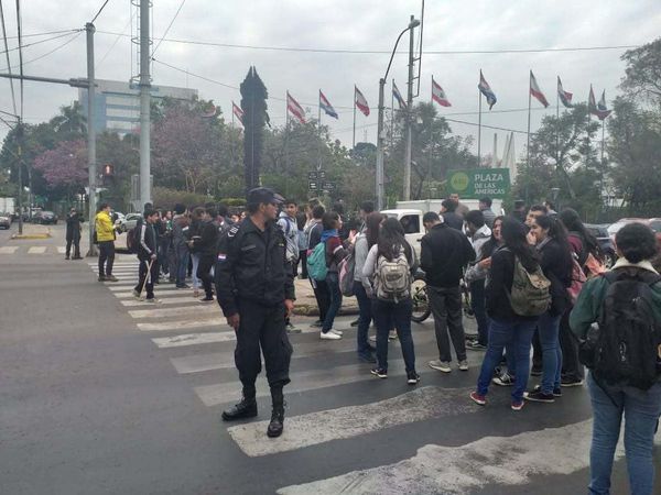 Fenaes anuncia cierre de calles