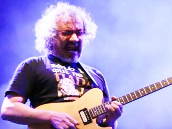 Rolando Chaparro festeja 32 años de una rica trayectoria musical