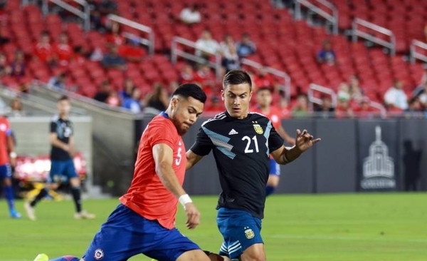 HOY / Chile y Argentina no se hacen daño y se van contentos con el empate