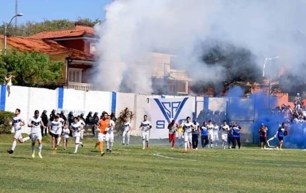 APF aplica sanción por grave agresión verbal a árbitra