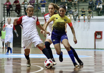 Cerro y Colonial van por el título en futsal femenino